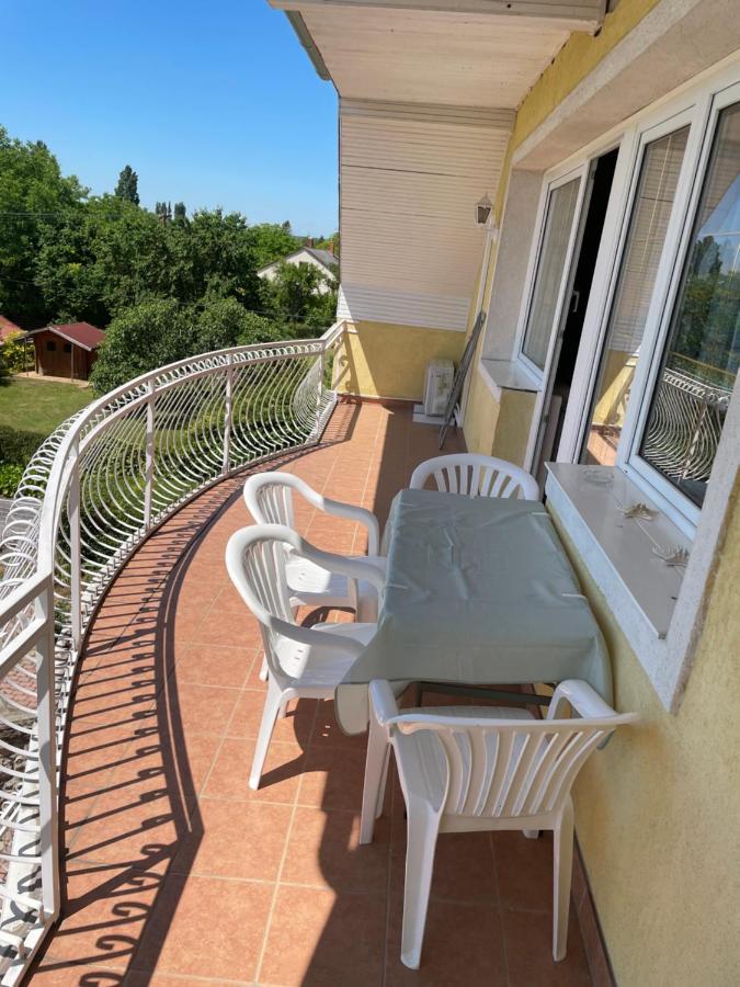 Esther Apartman Gyenesdiás Exterior foto